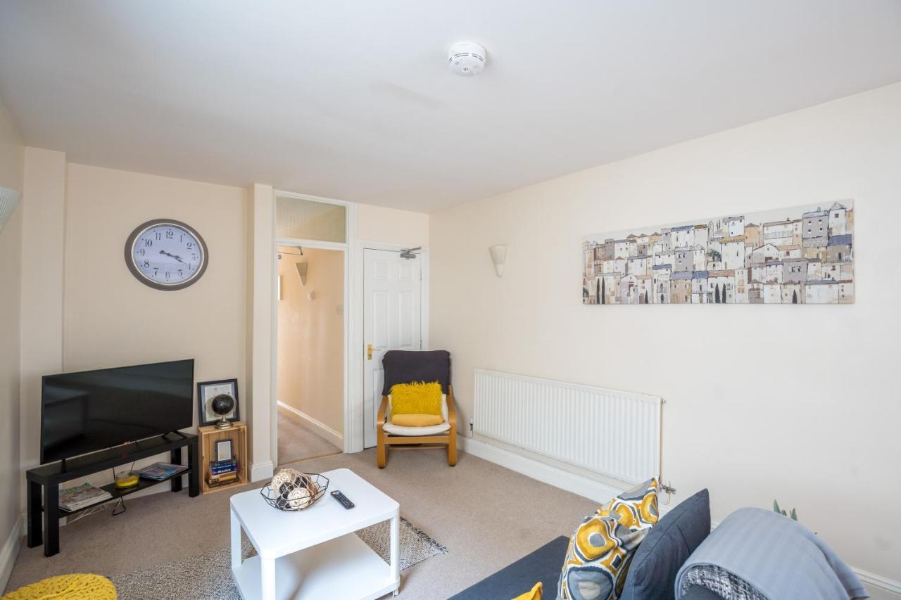 קארדיף The Ella Fitzgerald - Modern 2 Bedroom Apartment, Super Close To City Centre מראה חיצוני תמונה